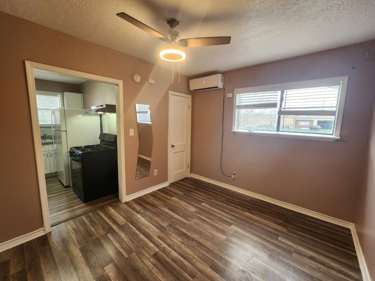 Apartment for rent at 13501 Topeka St #F, Houston, TX 77015