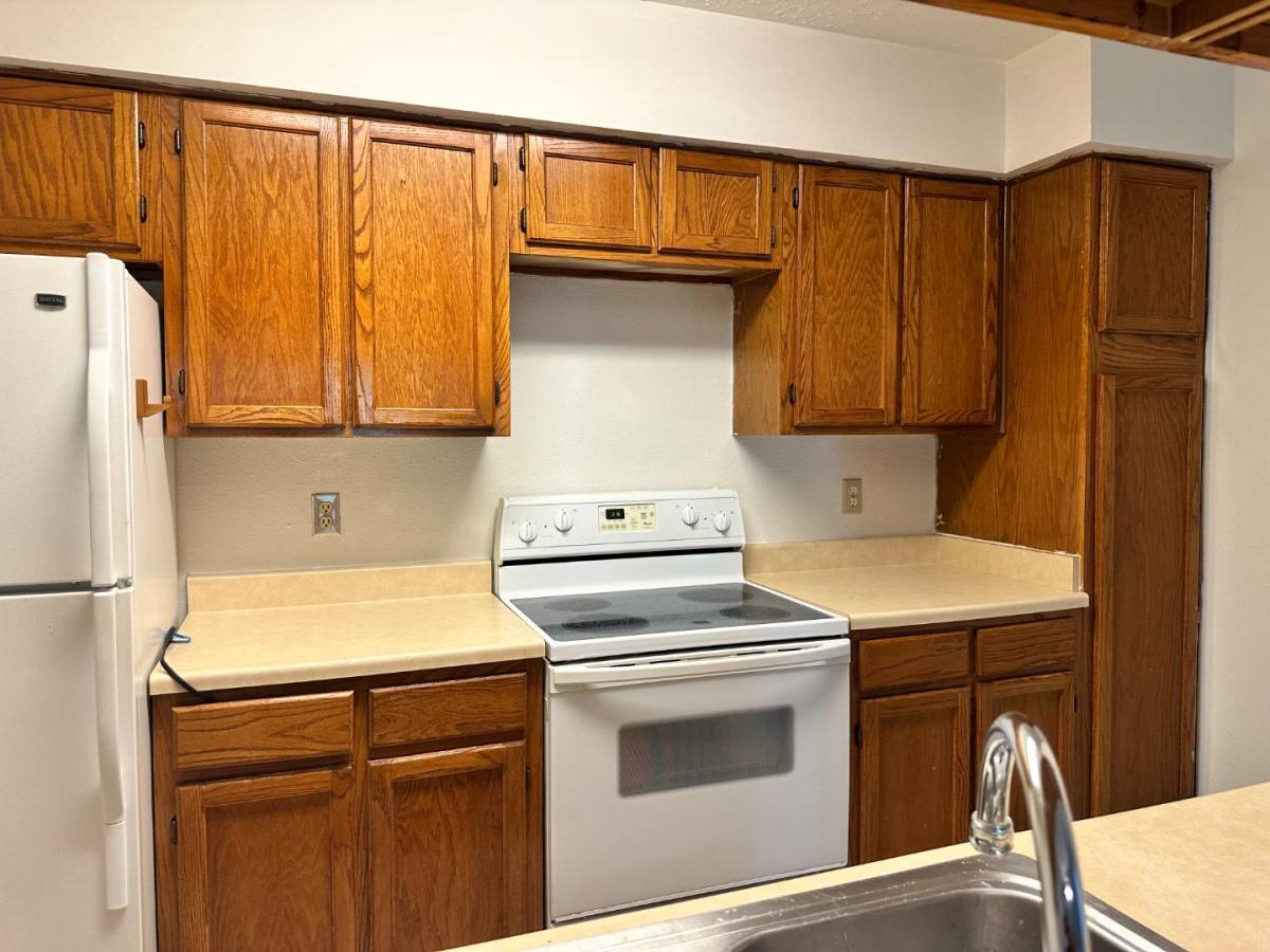Apartment for rent at 7313 Gulf Freeway 409, Houston, TX 77017