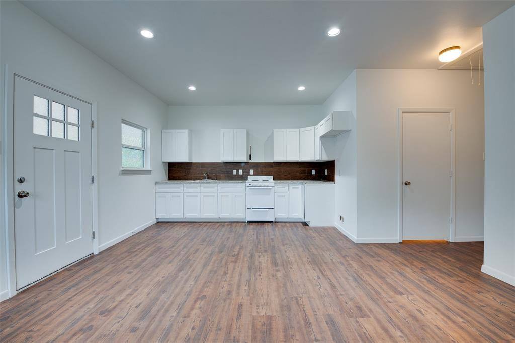Apartment for rent at 1413 Egypt St, Houston, TX 77009
