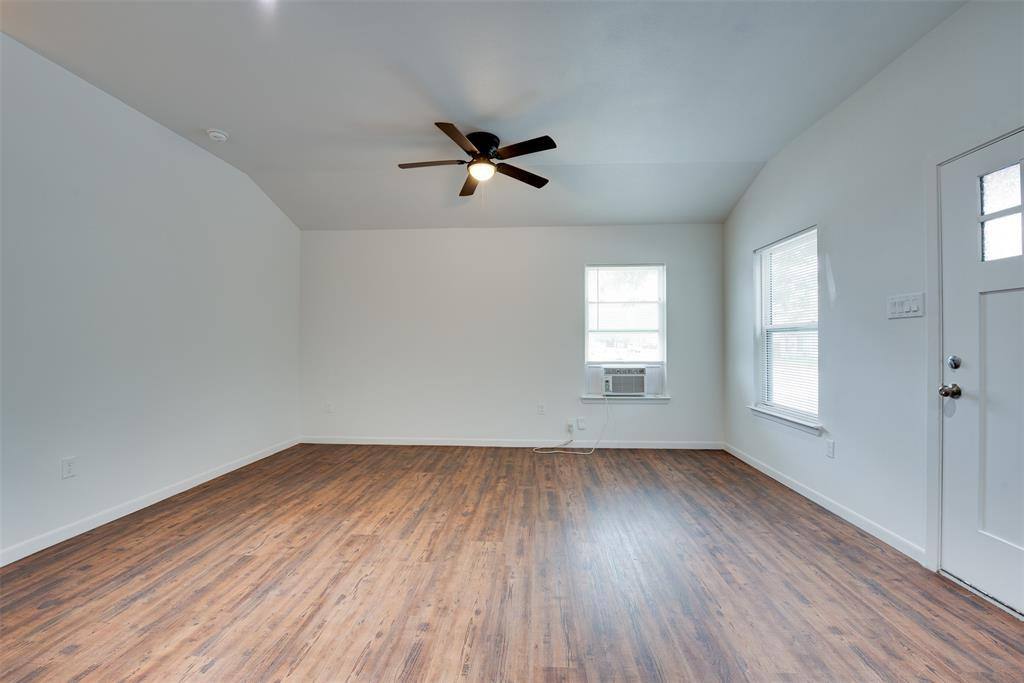 Apartment for rent at 1413 Egypt St, Houston, TX 77009