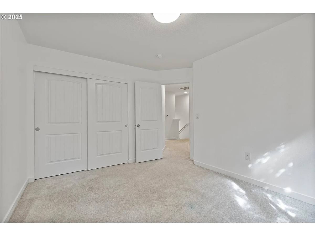 House for rent at 570 NE 55th Ave, Portland, OR 97213