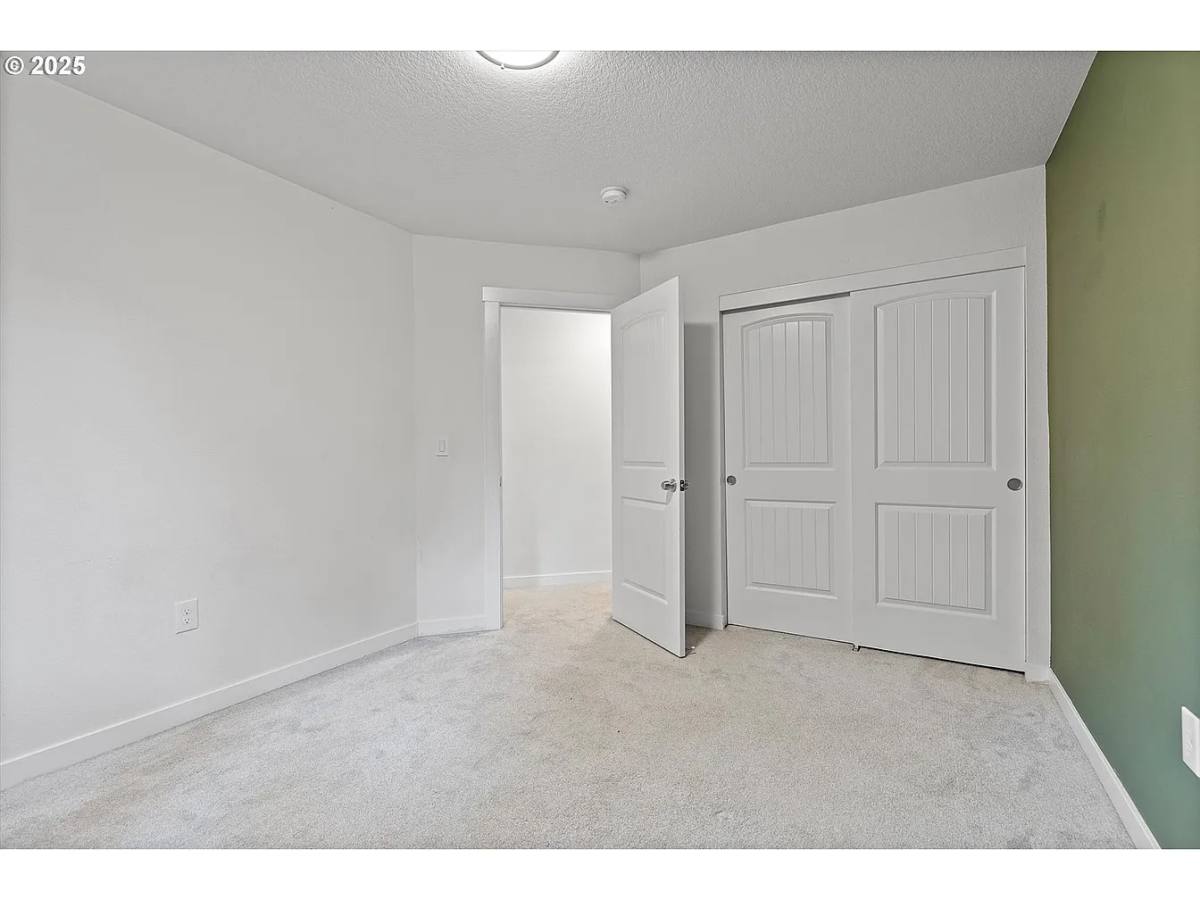House for rent at 570 NE 55th Ave, Portland, OR 97213