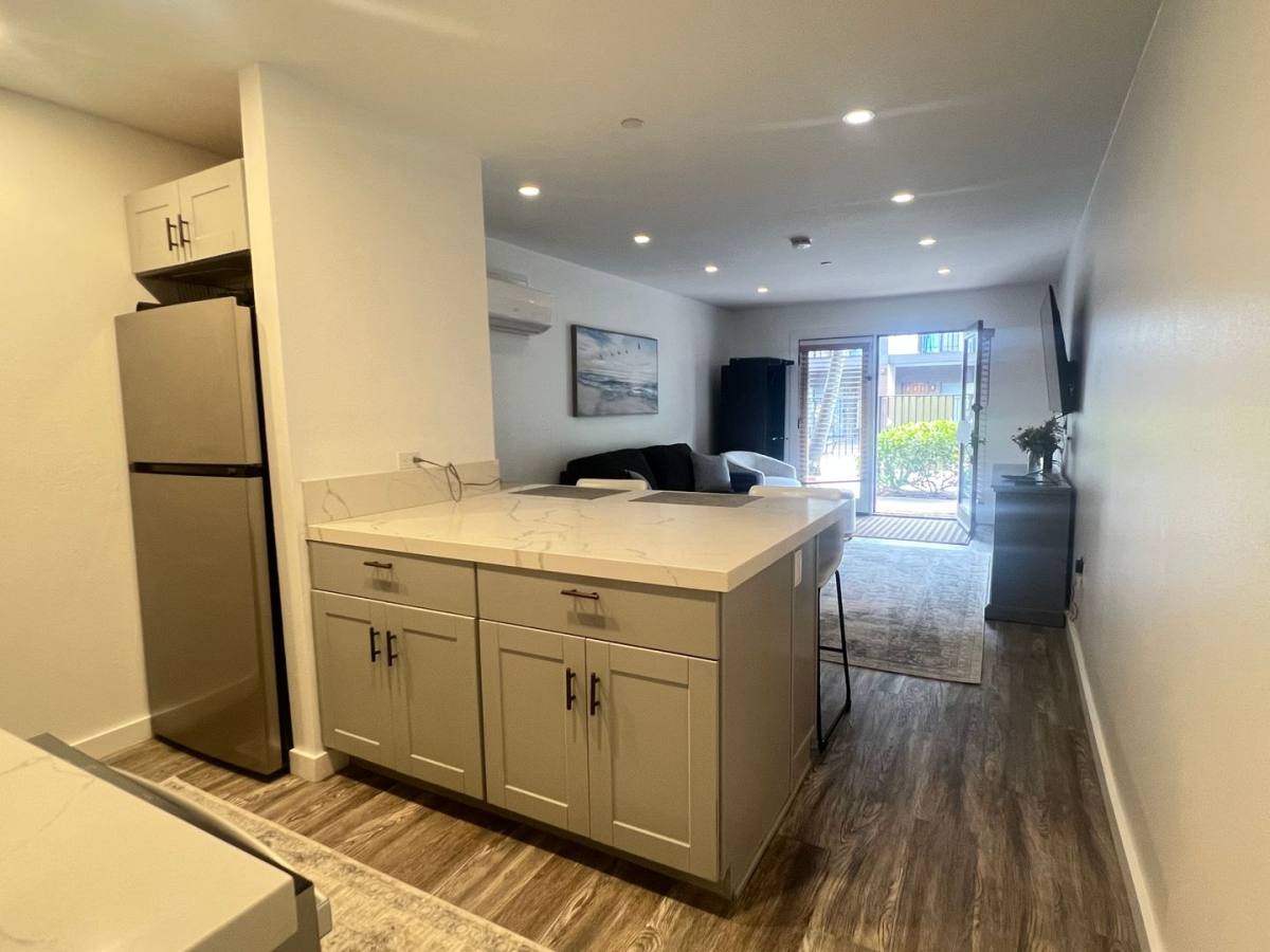 Apartment for rent at 17200 Newhope St, Fountain Valley, CA 92708