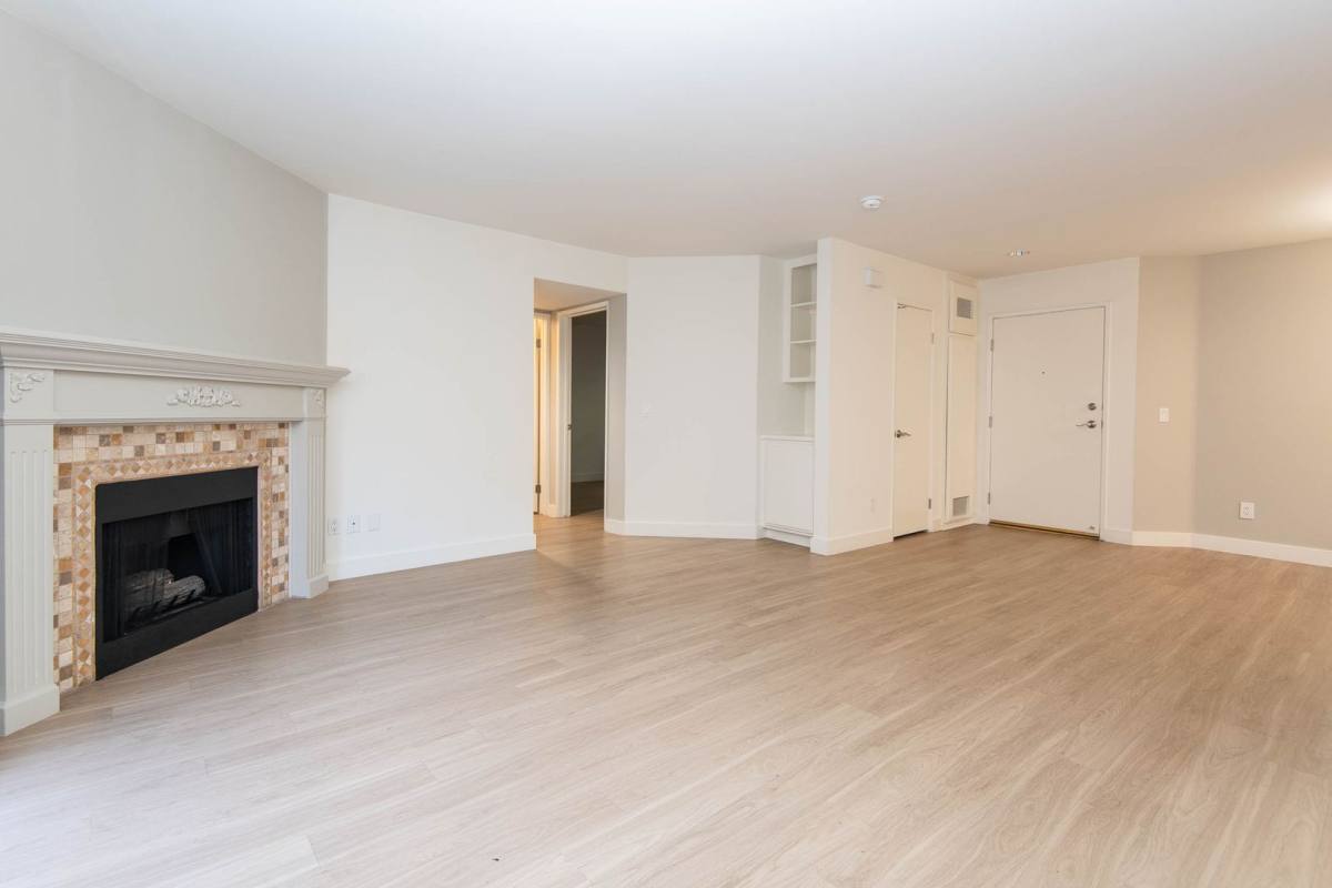 Apartment for rent at 3839 Motor Ave, Culver City, CA 90232