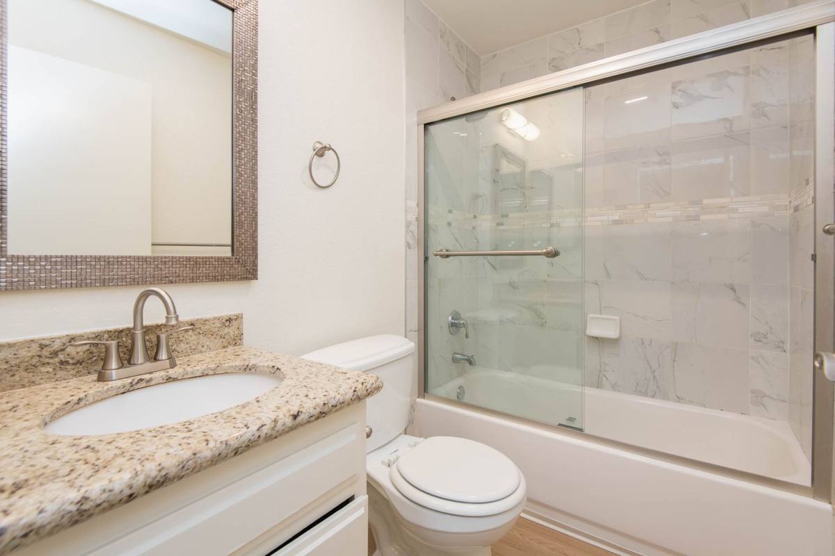 Apartment for rent at 3839 Motor Ave, Culver City, CA 90232