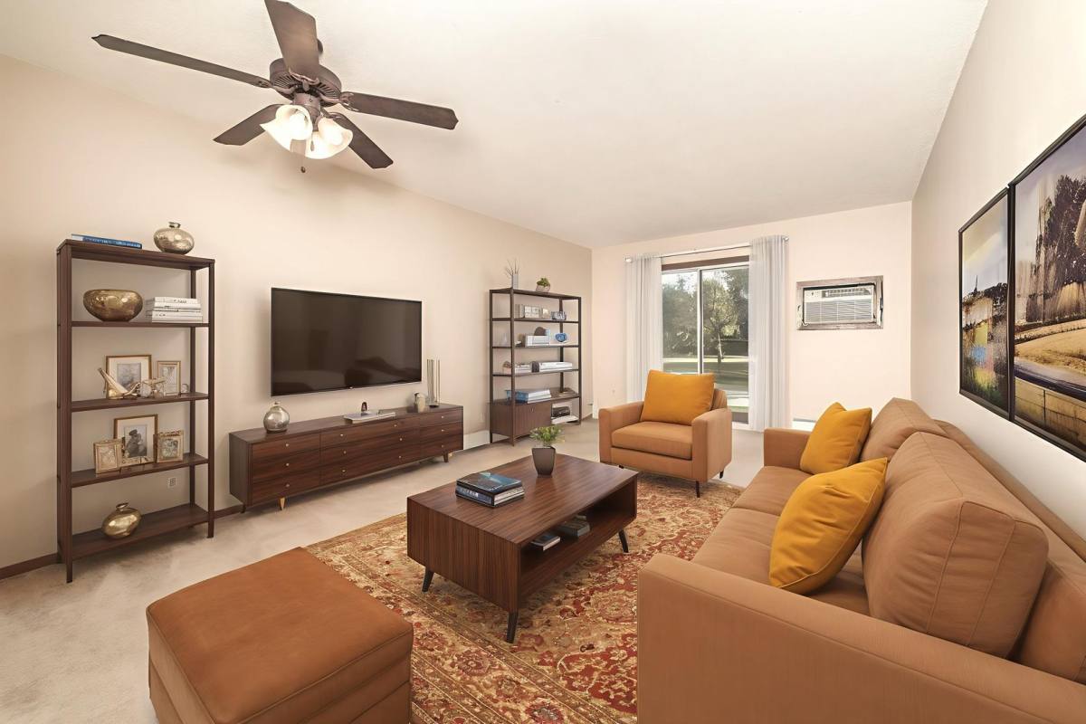 Apartment for rent at 900 E 14th St, Sioux Falls, SD 57104