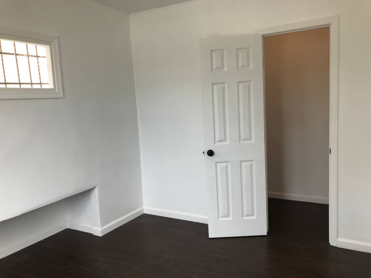 Apartment for rent at 3926 W 28th St, Los Angeles, CA 90018