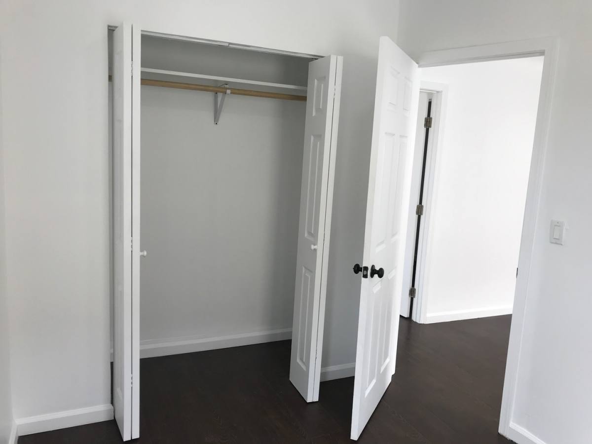 Apartment for rent at 3926 W 28th St, Los Angeles, CA 90018