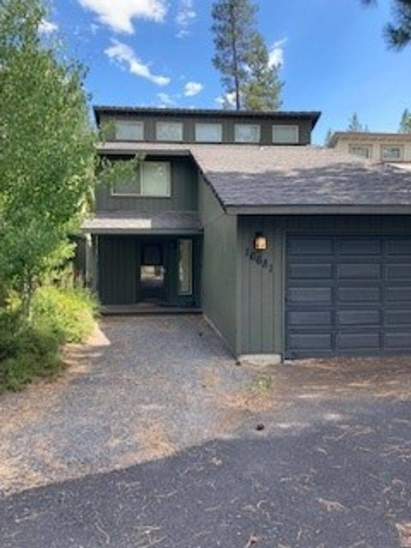 House for rent at 16681 Wagon Trail, Bend, OR 97707