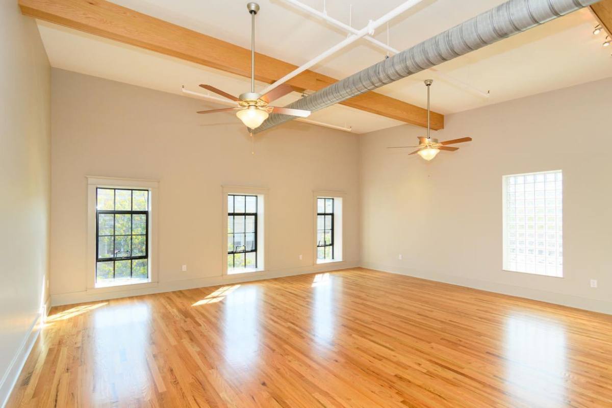 Apartment for rent at 37 Biltmore Ave, Asheville, NC 28801
