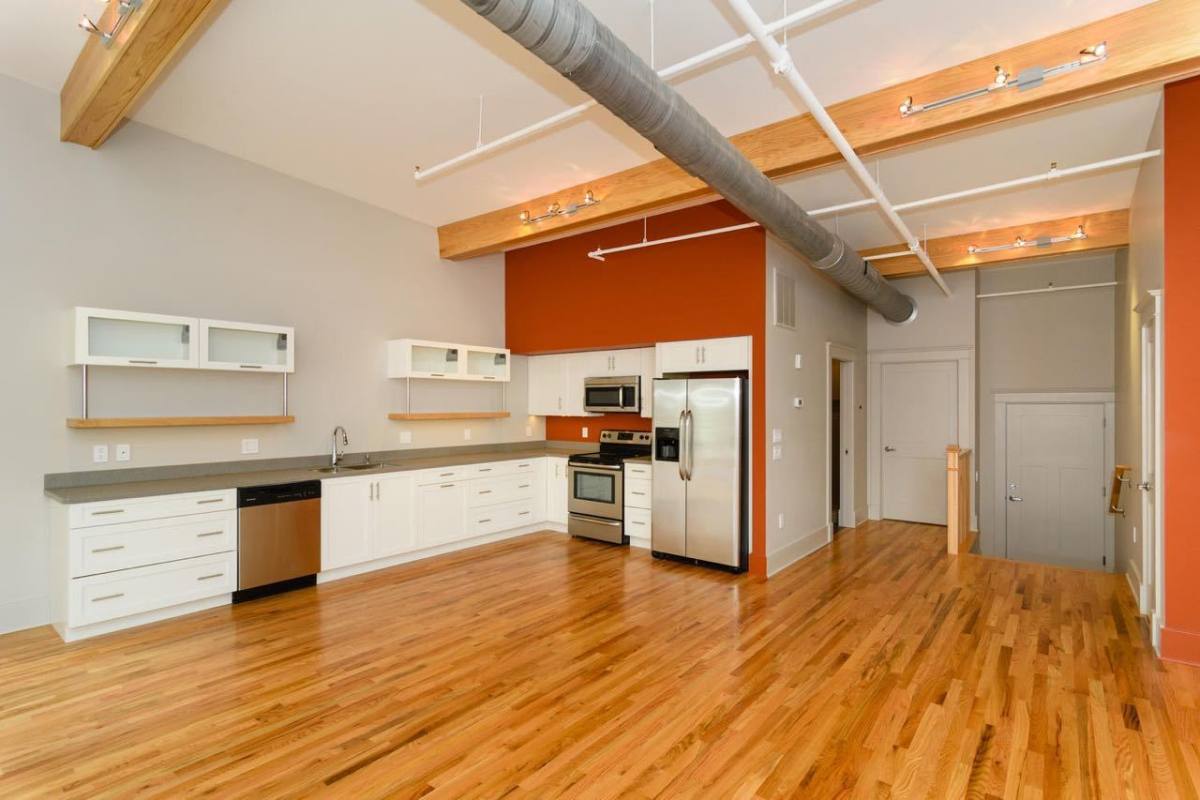 Apartment for rent at 37 Biltmore Ave, Asheville, NC 28801