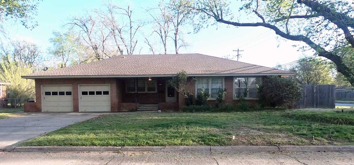 House for rent at 1201 Cruce St, Norman, OK 73069