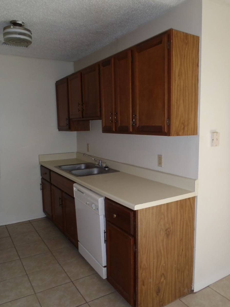 Apartment for rent at 306 W Harriet St, Leesville, LA 71446