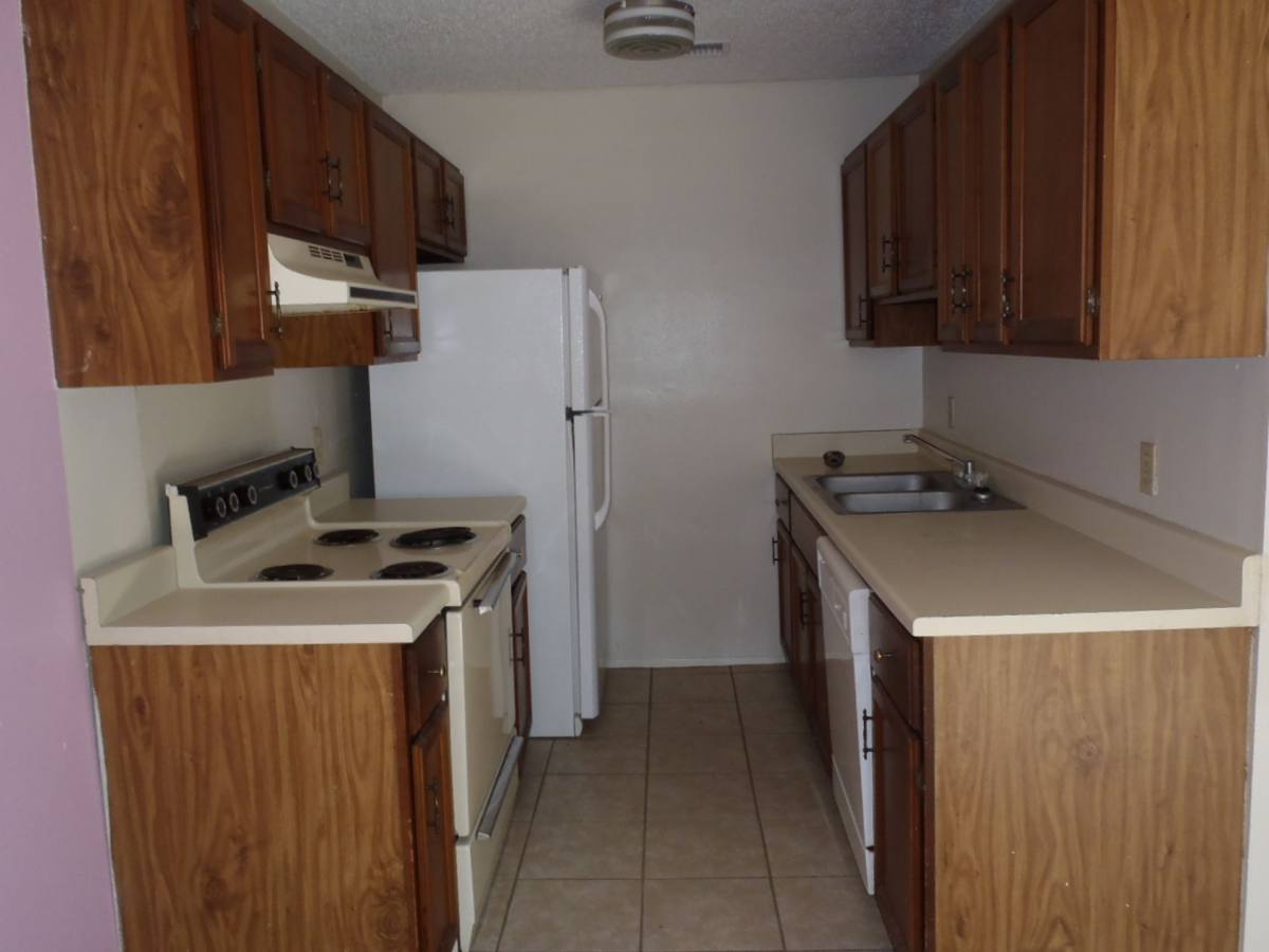 Apartment for rent at 306 W Harriet St, Leesville, LA 71446