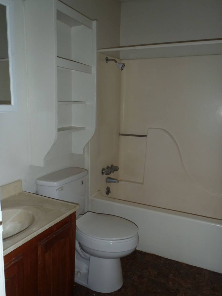 Apartment for rent at 306 W Harriet St, Leesville, LA 71446