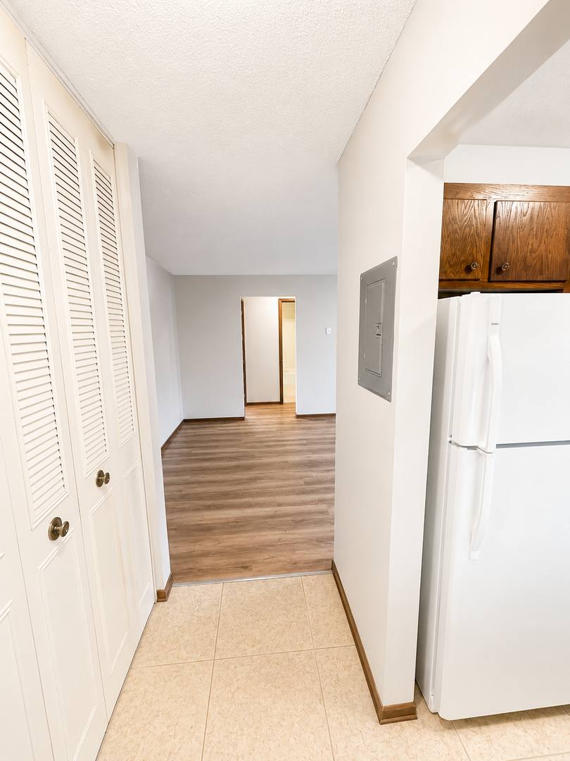 1264 Hazelwood St, St. Paul, MN 55106 - Apartment for Rent - Image 6