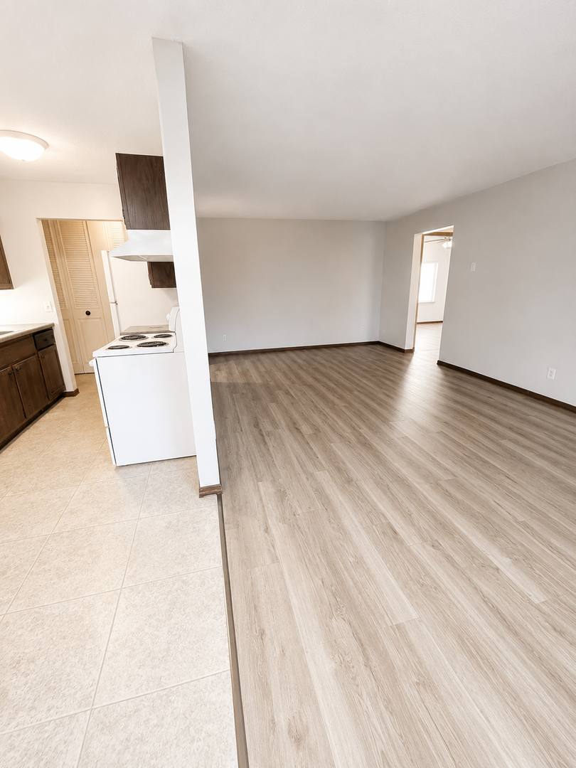 1264 Hazelwood St, St. Paul, MN 55106 - Apartment for Rent - Image 10