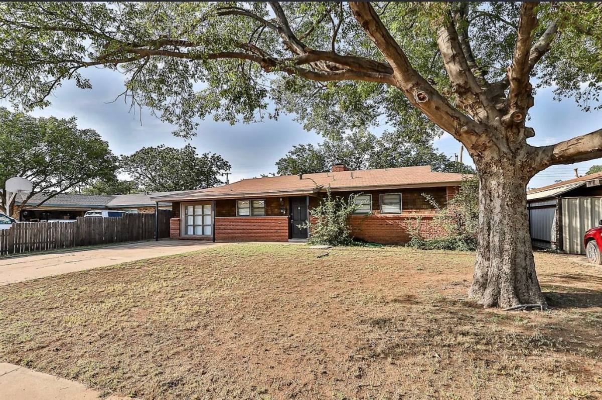 House for rent at 5426 43rd St, Lubbock, TX 79414