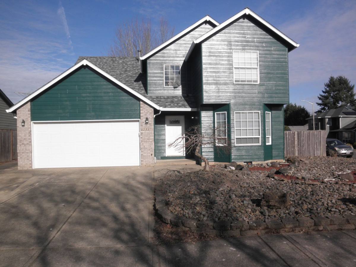 House for rent at 2317 Margarett St NW, Salem, OR 97304