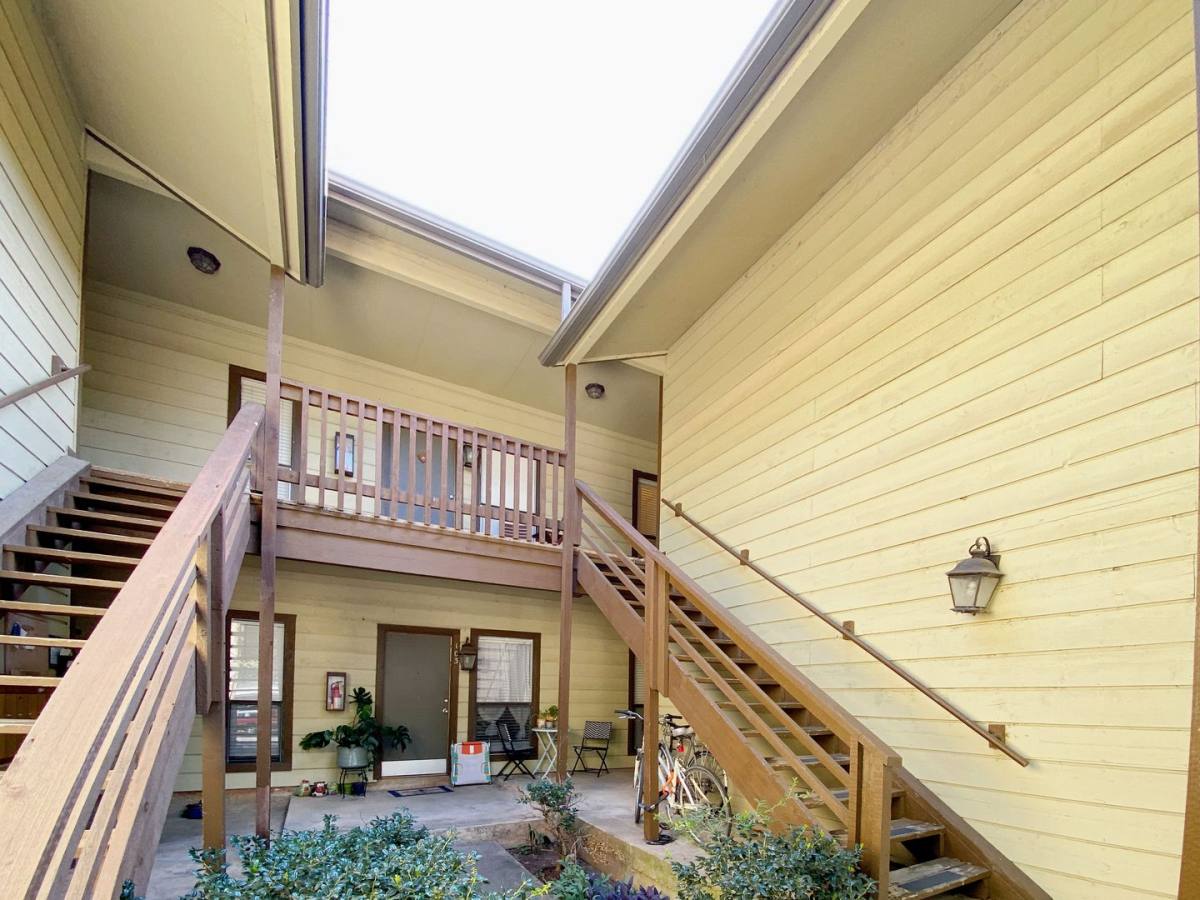 Apartment for rent at 1620 Waterston Ave, Austin, TX 78703