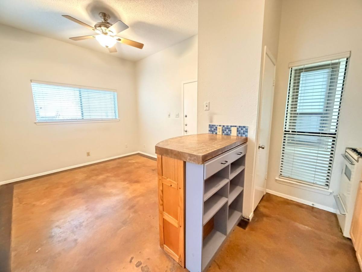 Apartment for rent at 1620 Waterston Ave, Austin, TX 78703