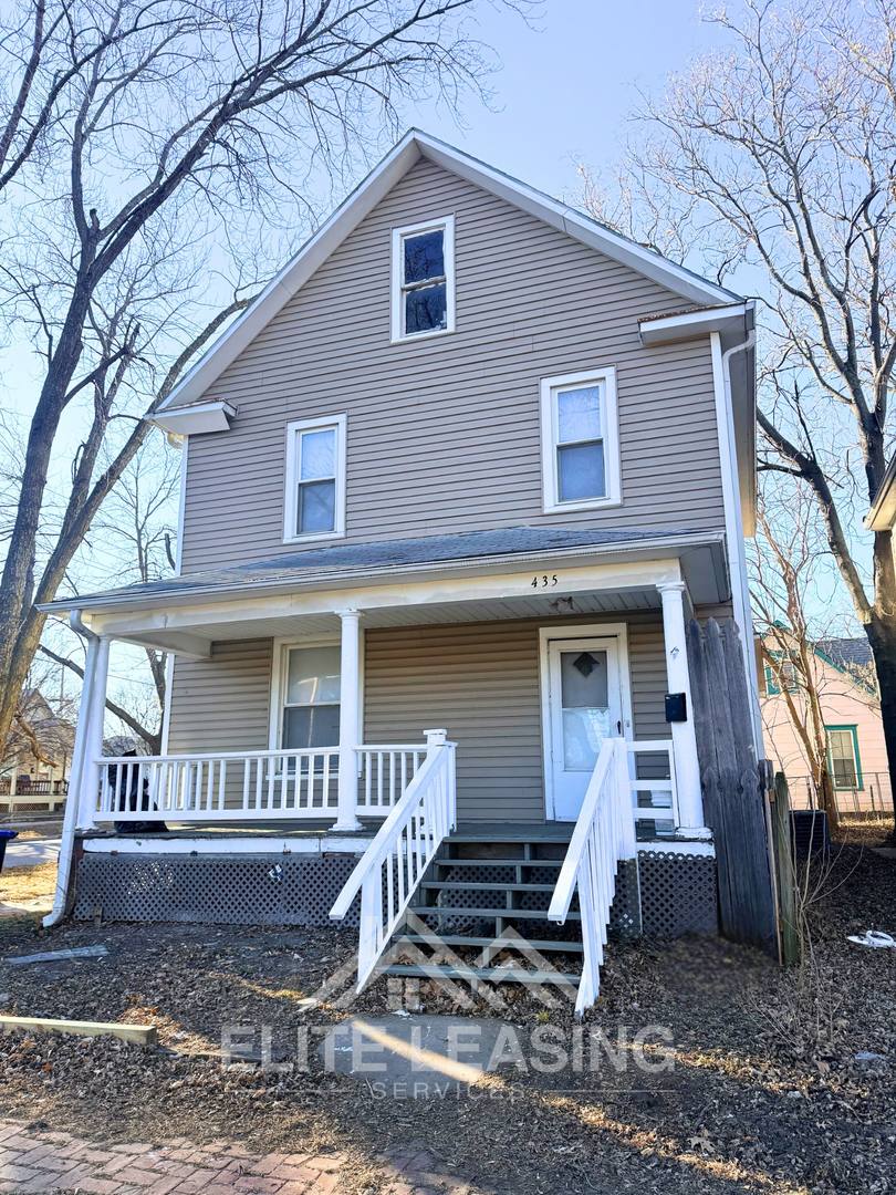 House for rent at 435 SW Western Ave, Topeka, KS 66606