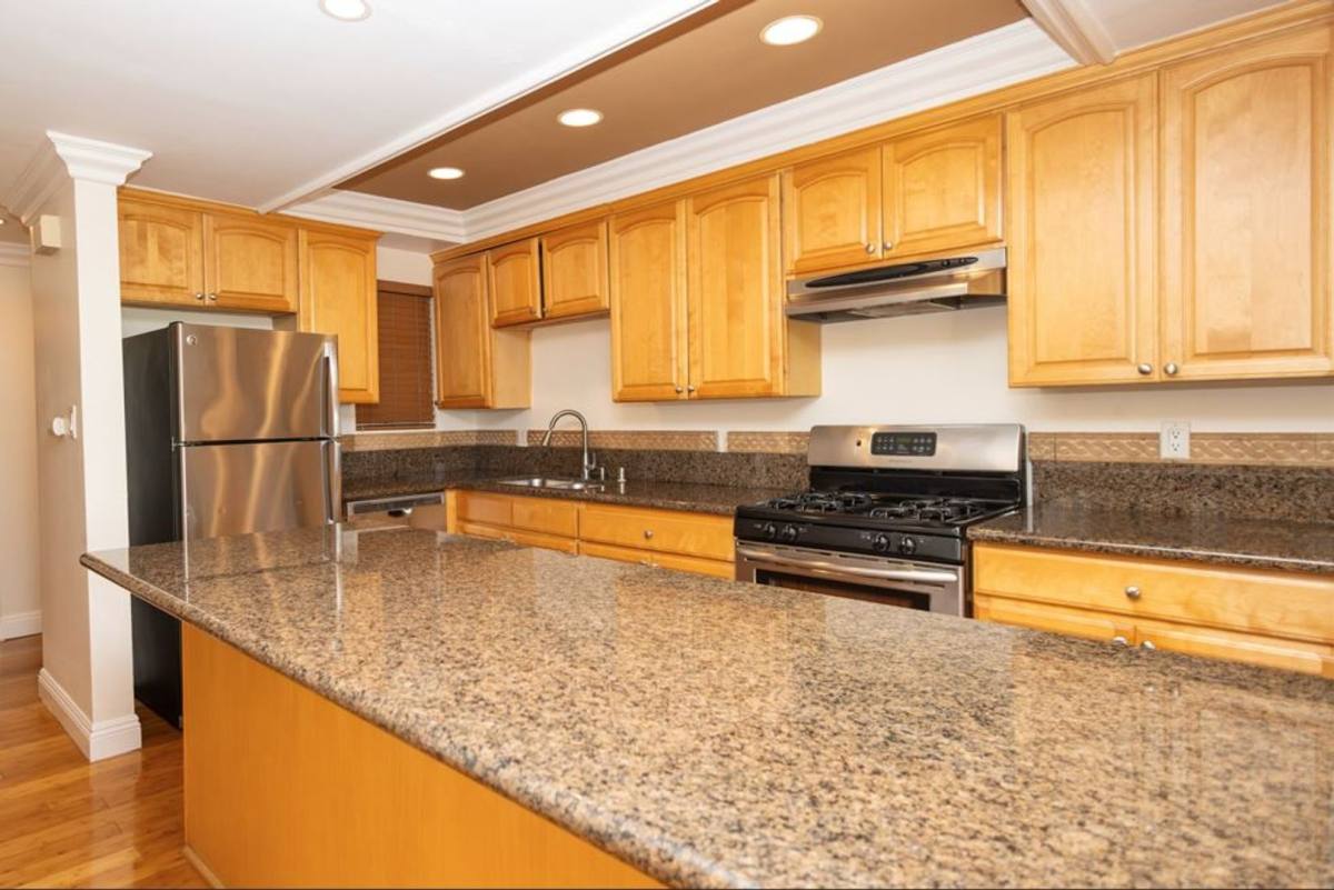 Apartment for rent at 100 Cliff Dr, Laguna Beach, CA 92651