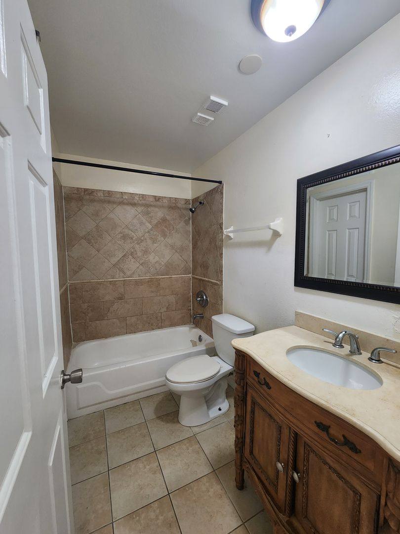 Condo for rent at 4106 Dijon Dr, Orlando, FL 32808