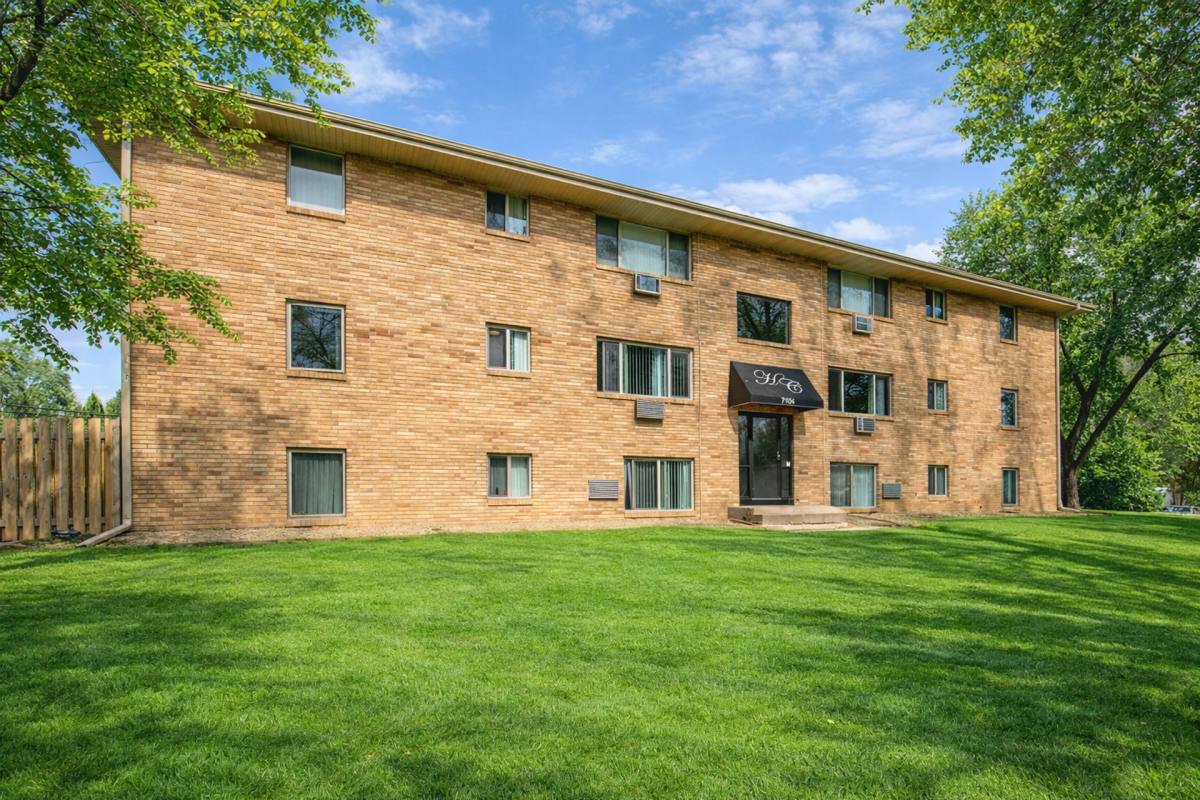 Apartment for rent at 7104 36th Ave N, Minneapolis, MN 55427