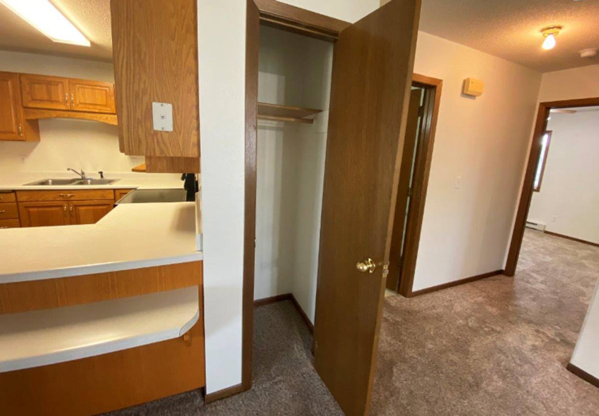 Townhouse for rent at 1401 - 1415 1501 -1523 W Elm, Mitchell, SD 57301