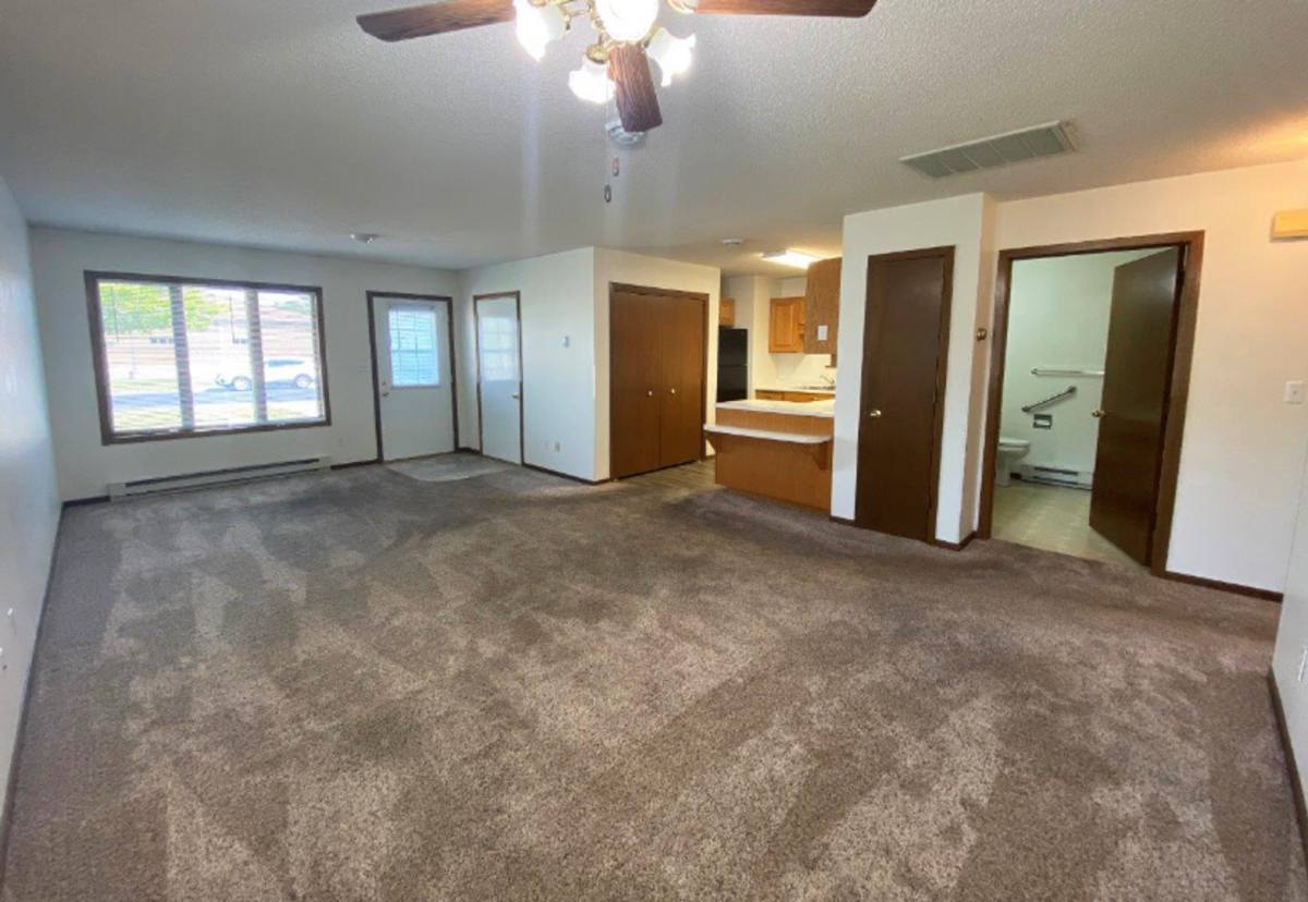 Townhouse for rent at 1401 - 1415 1501 -1523 W Elm, Mitchell, SD 57301