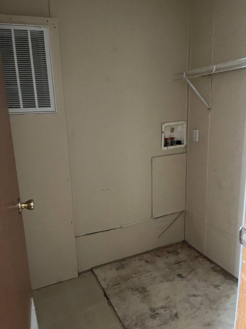 Apartment for rent at 1505 Sheppard Rd, Burkburnett, TX 76354