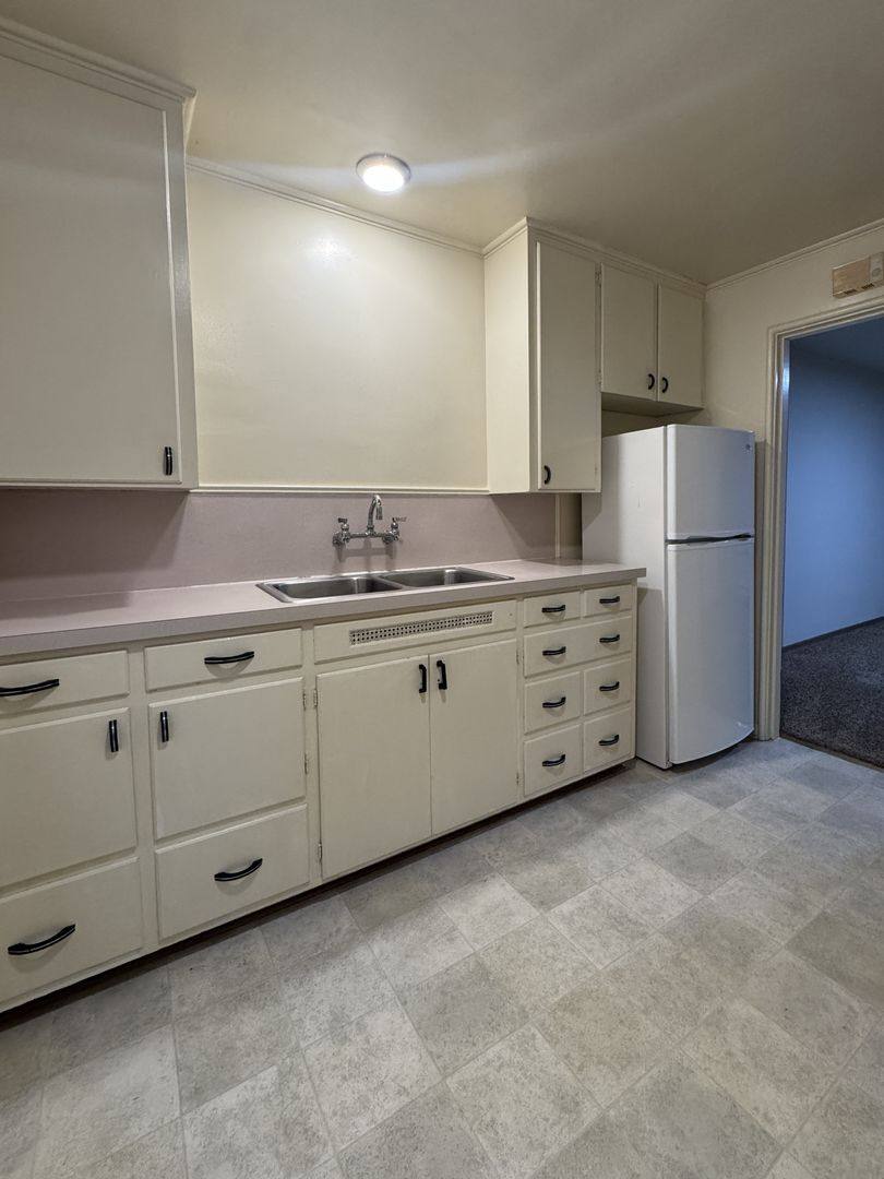 Apartment for rent at 1014 Lawrence St, Eugene, OR 97401