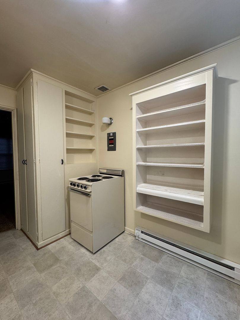 Apartment for rent at 1014 Lawrence St, Eugene, OR 97401