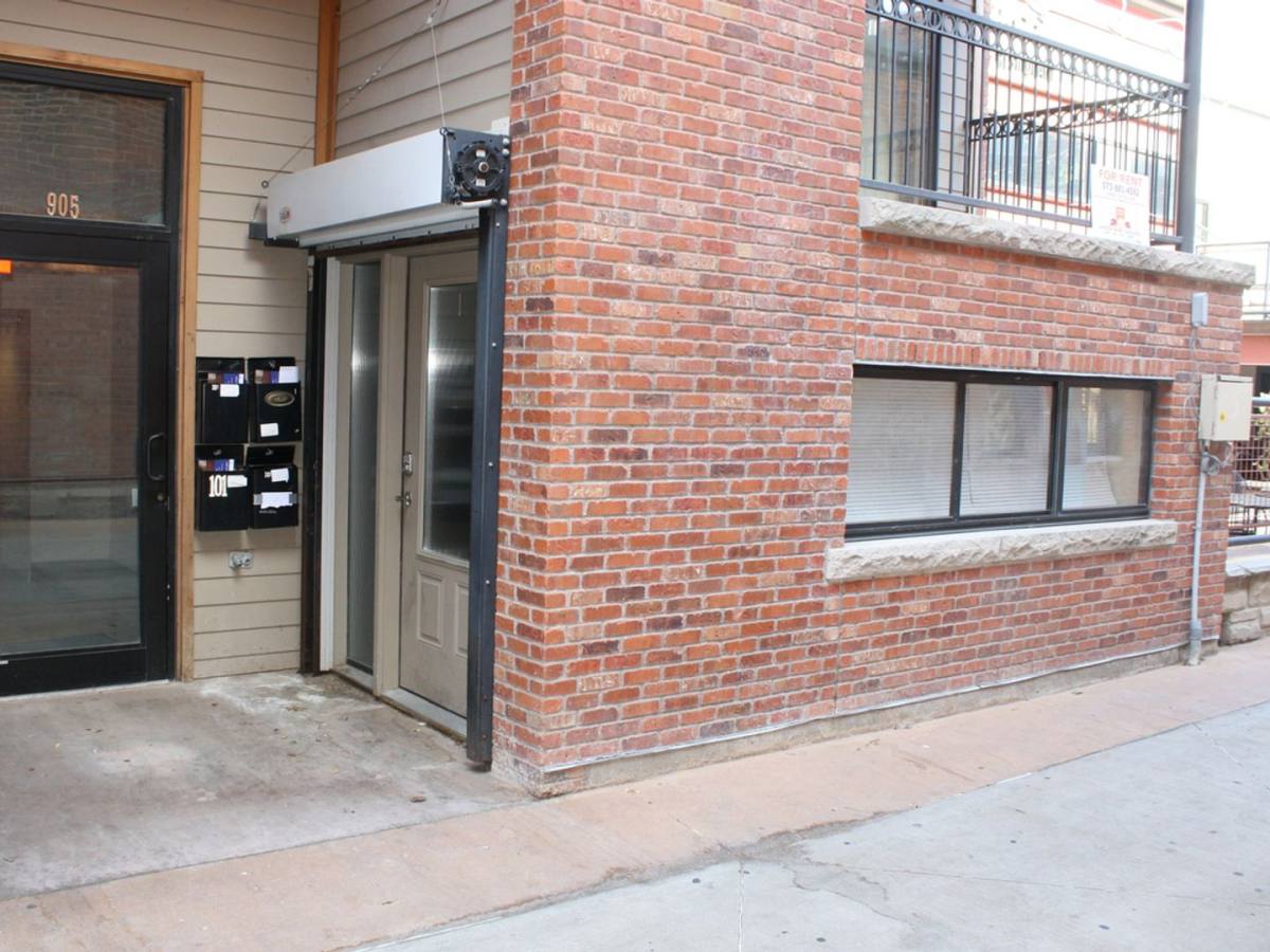 Apartment for rent at 904 E Broadway, Columbia, MO 65201