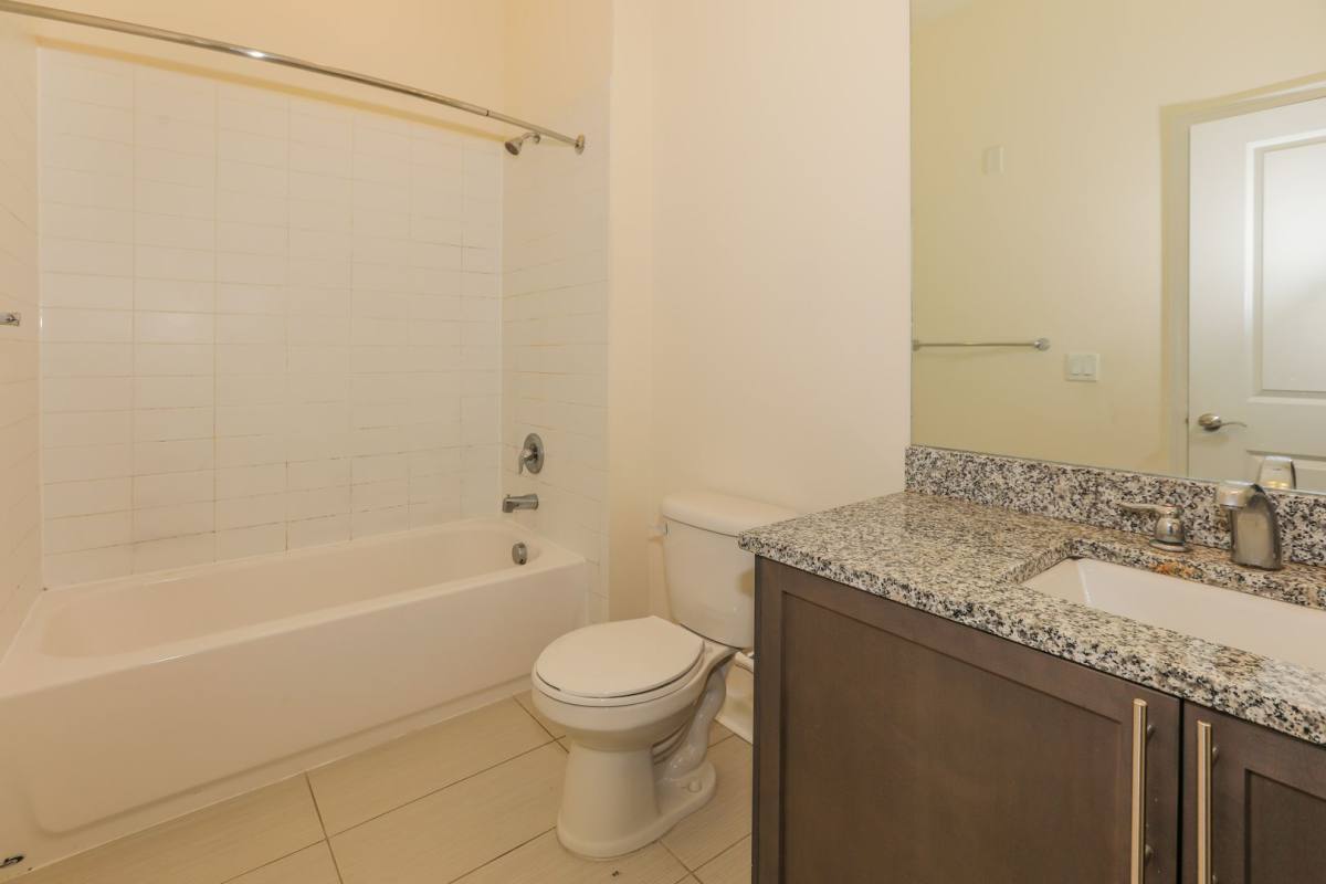 Apartment for rent at 10 Main St, Edgewater, NJ 07020