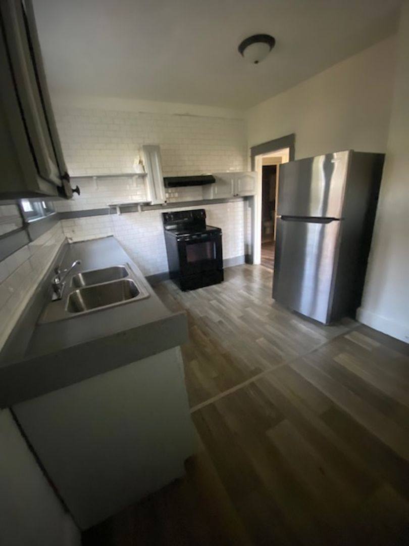 House for rent at 315 S Winslow Ave, Deland, FL 32724