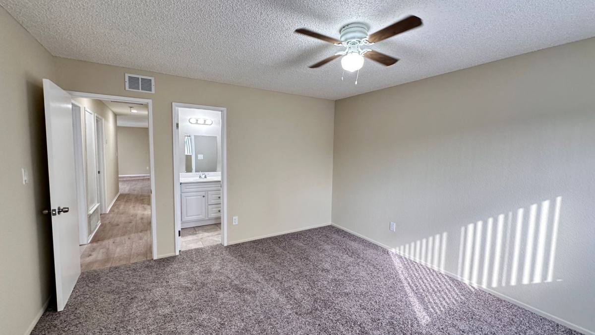 Apartment for rent at 6540 Knott Ave, Buena Park, CA 90621