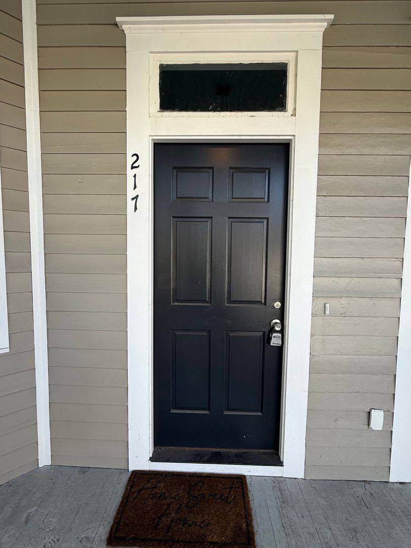 House for rent at 217 W 36th St, Savannah, GA 31401