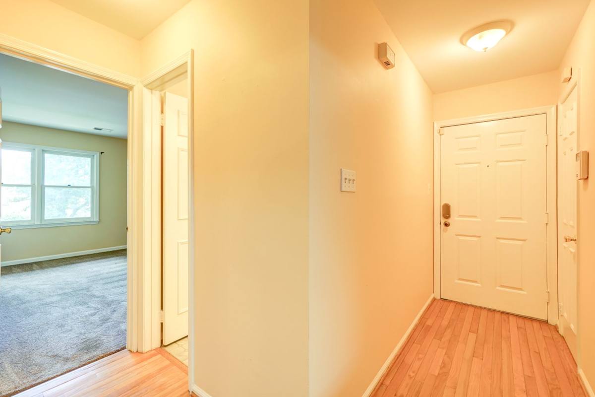 Condo for rent at 20649 Shadyside Way, Germantown, MD 20874