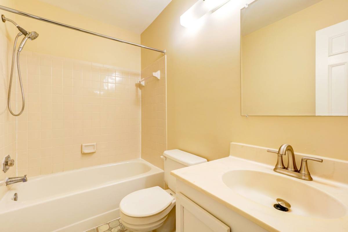 Condo for rent at 20649 Shadyside Way, Germantown, MD 20874