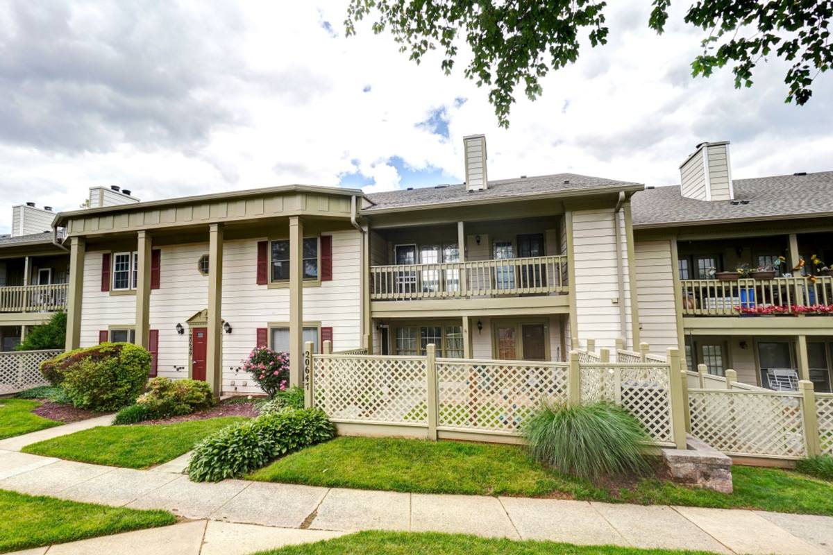 Condo for rent at 20649 Shadyside Way, Germantown, MD 20874