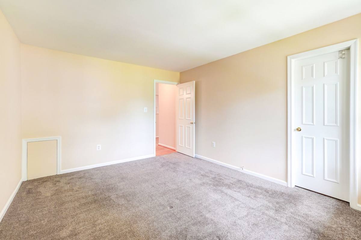 Condo for rent at 20649 Shadyside Way, Germantown, MD 20874