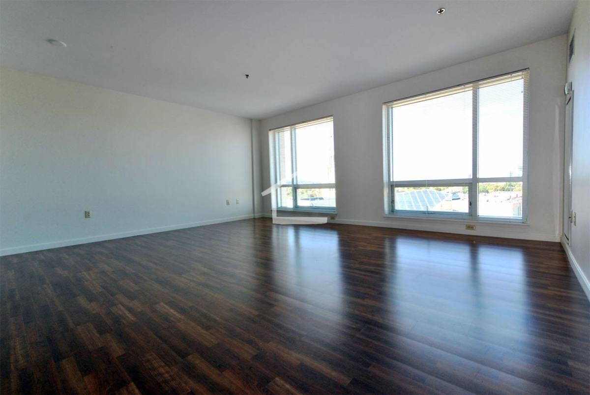 Apartment for rent at 887B Huntington Ave, Boston, MA 02115