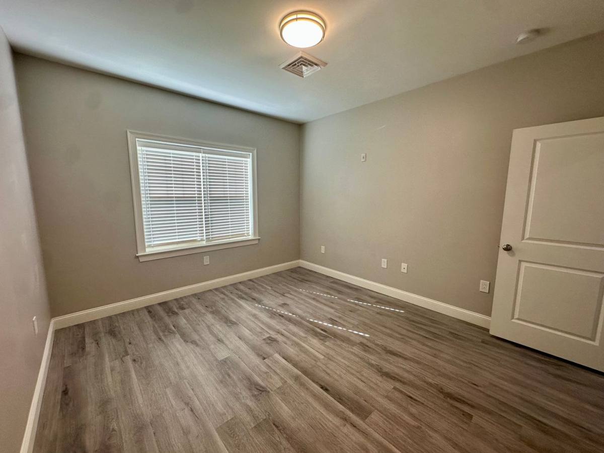 Apartment for rent at 121 Chestnut St, Lawrence, MA 01841