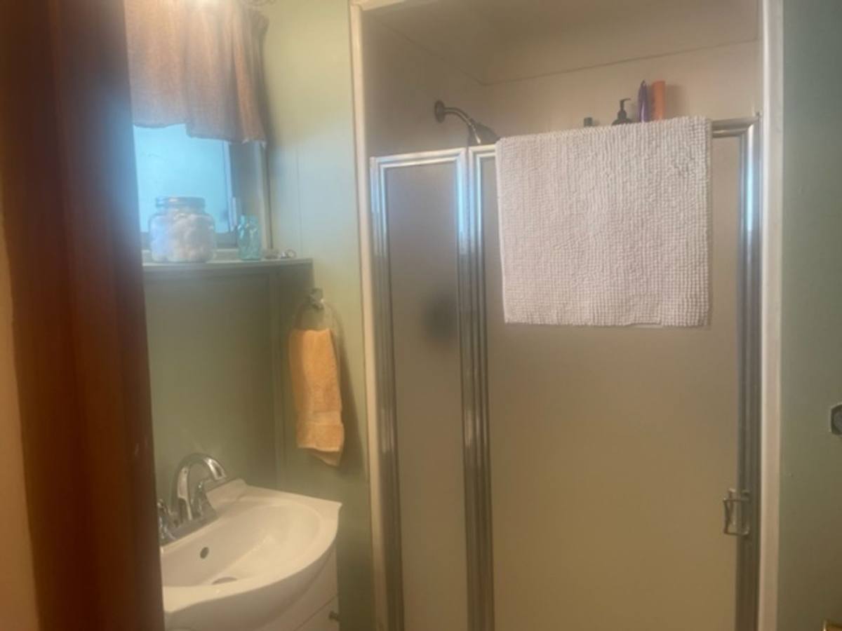 House for rent at 450 Davos, Crestline, CA 92325