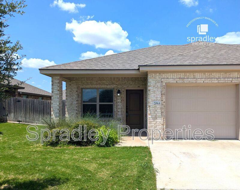 Townhouse for rent at 206A Juniper Dr, Troy, TX 76579