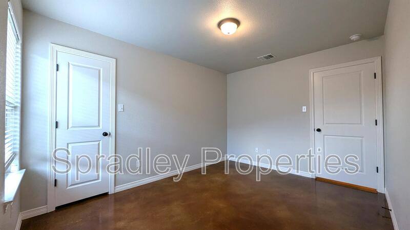 Townhouse for rent at 206A Juniper Dr, Troy, TX 76579