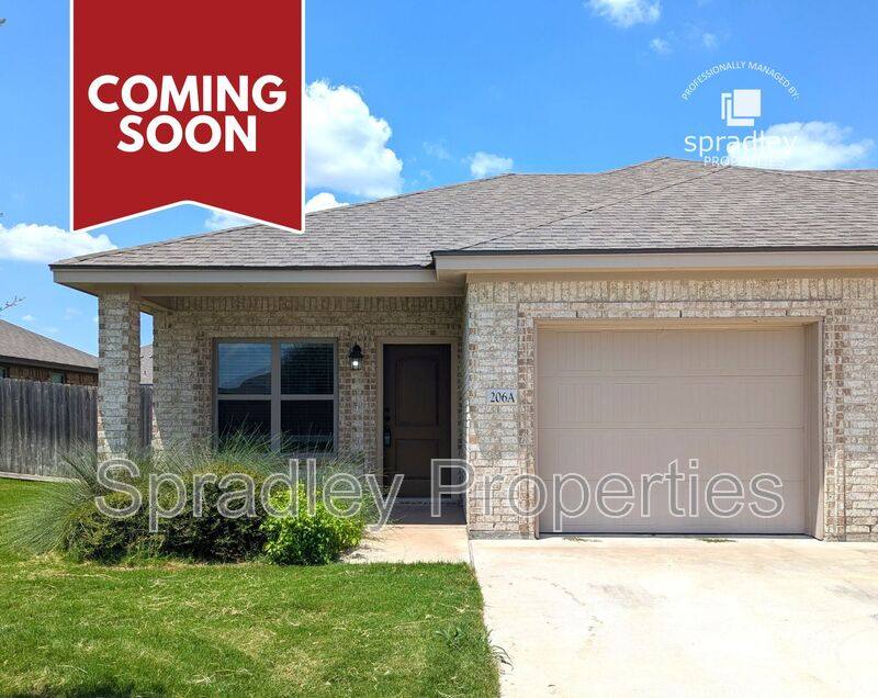 Townhouse for rent at 206A Juniper Dr, Troy, TX 76579