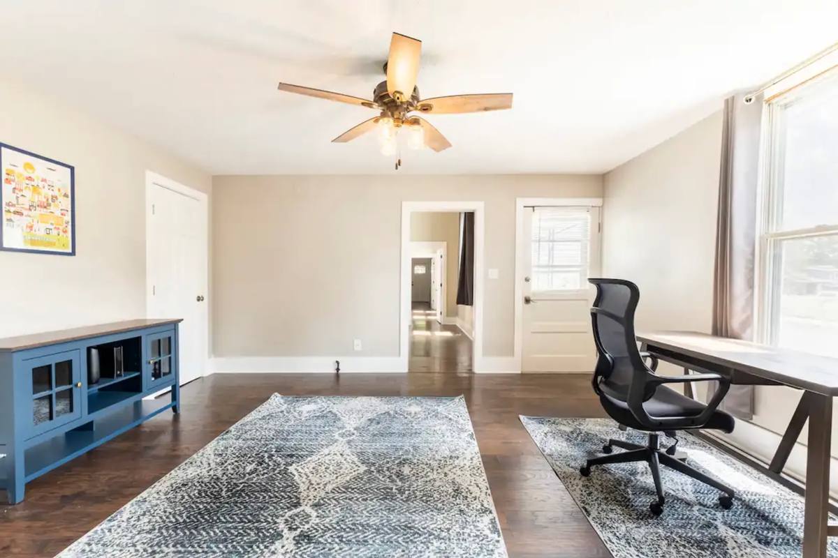 House for rent at 1046 Charles St, Louisville, KY 40204